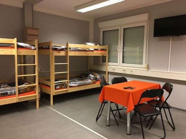 Noclegi pracownicze przy fabryce MERCEDESA – 80 miejsc noclegowych ! 4