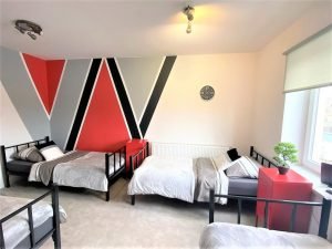 Noclegi pracownicze Pod 7- Apartament Pomarańczowy 5-6 osobowy