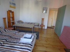 Tanie noclegi dla ekipy/pracowników 1 firmy, 5-7 os. k/stacji PKP Włochy